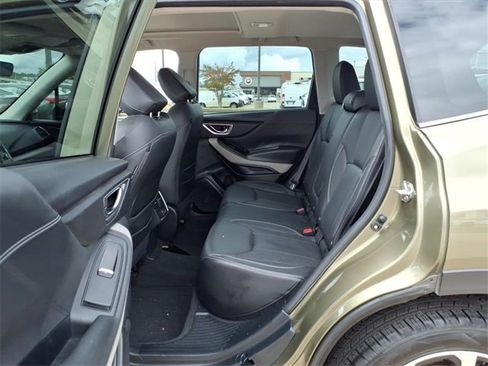Used 2023 Subaru Forester Limited image 18