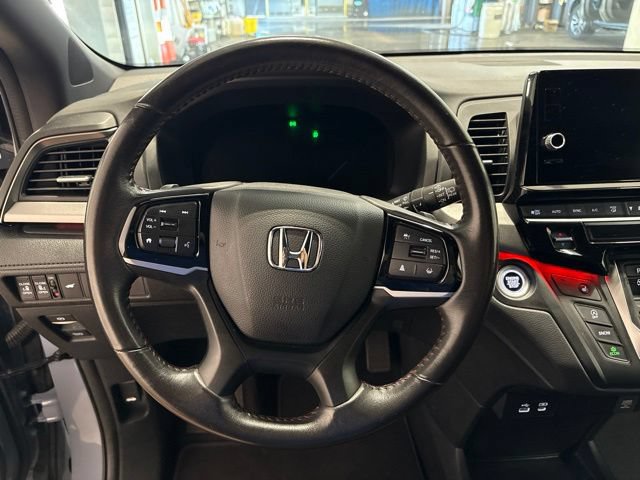 Used 2025 Honda Odyssey Sport-L image 15