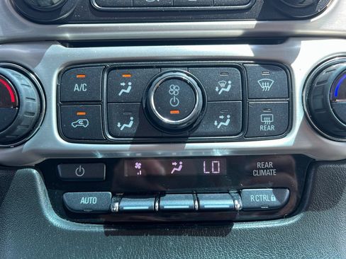 Used 2017 GMC Yukon SLE w/ SLE Value Package image 33