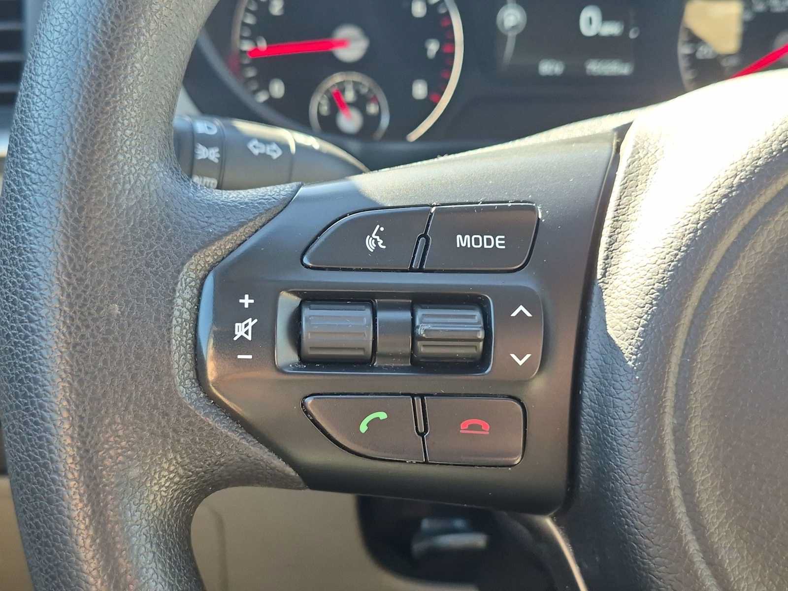 Used 2018 Kia Sorento FWD image 22