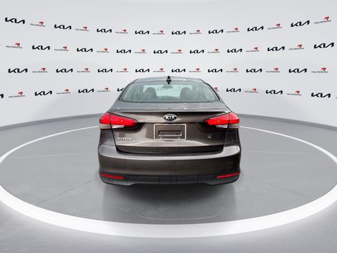 Used 2018 Kia Forte LX w/ LX Popular Package FWD image 7