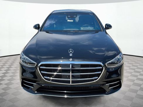 Used 2024 Mercedes-Benz S 580 4MATIC Sedan image 2