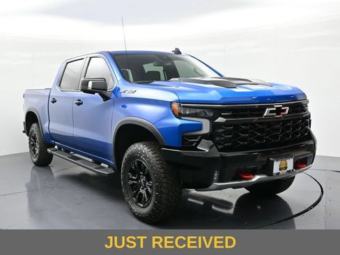 Used 2022 Chevrolet Silverado 1500 ZR2 AWD/4WD image 4