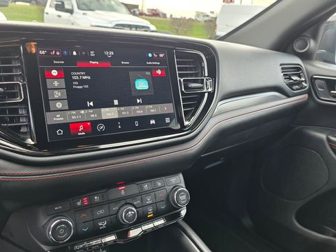 Used 2024 Dodge Durango GT image 23