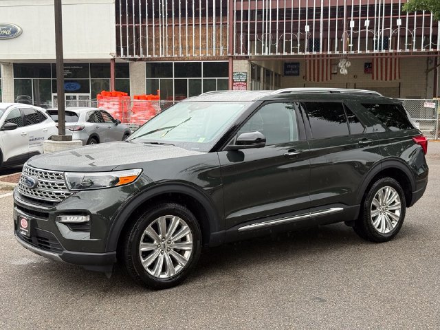 Used 2022 Ford Explorer Limited w/ Limited Technology Package AWD/4WD image 4