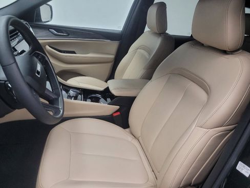 Used 2023 Jeep Grand Cherokee 4WD 4xe image 17