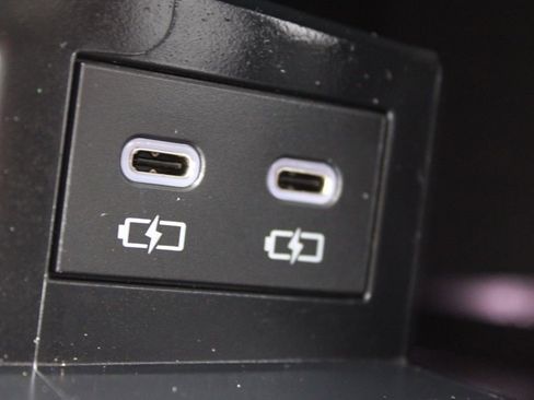 Used 2025 Toyota Sienna Platinum image 49