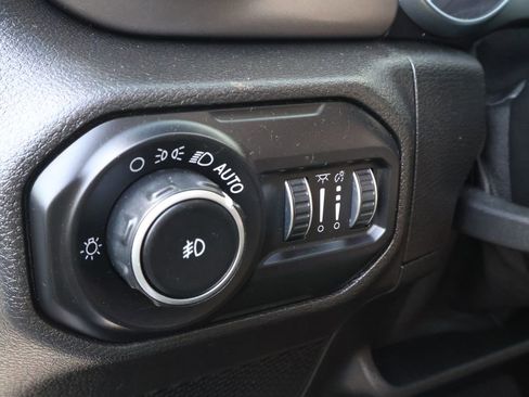 Used 2020 Jeep Wrangler Unlimited Sport S image 16