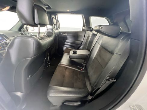 Used 2022 Jeep Grand Cherokee Laredo X image 25