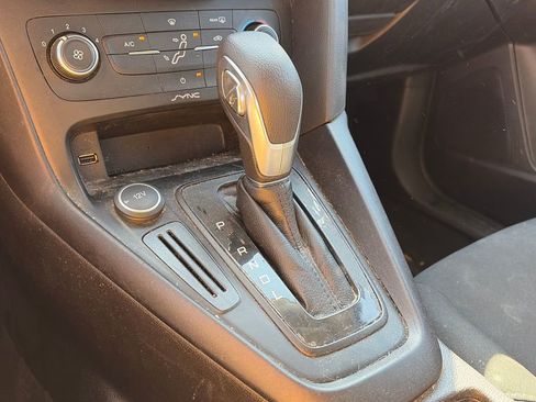 Used 2017 Ford Focus S FWD image 20