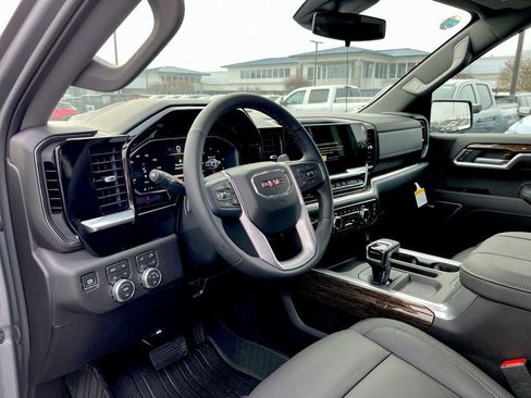 New 2026 GMC Sierra 1500 Elevation w/ Elevation Premium Package image 17