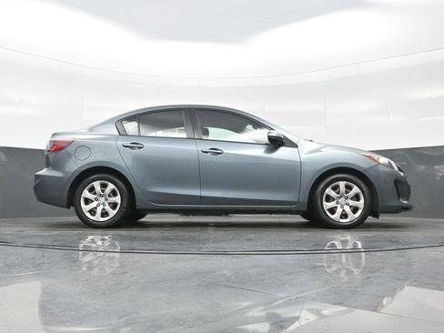 Used 2012 MAZDA MAZDA3 i Sport image 27