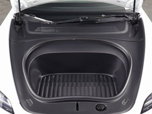 Used 2025 Tesla Model 3 Long Range RWD image 15