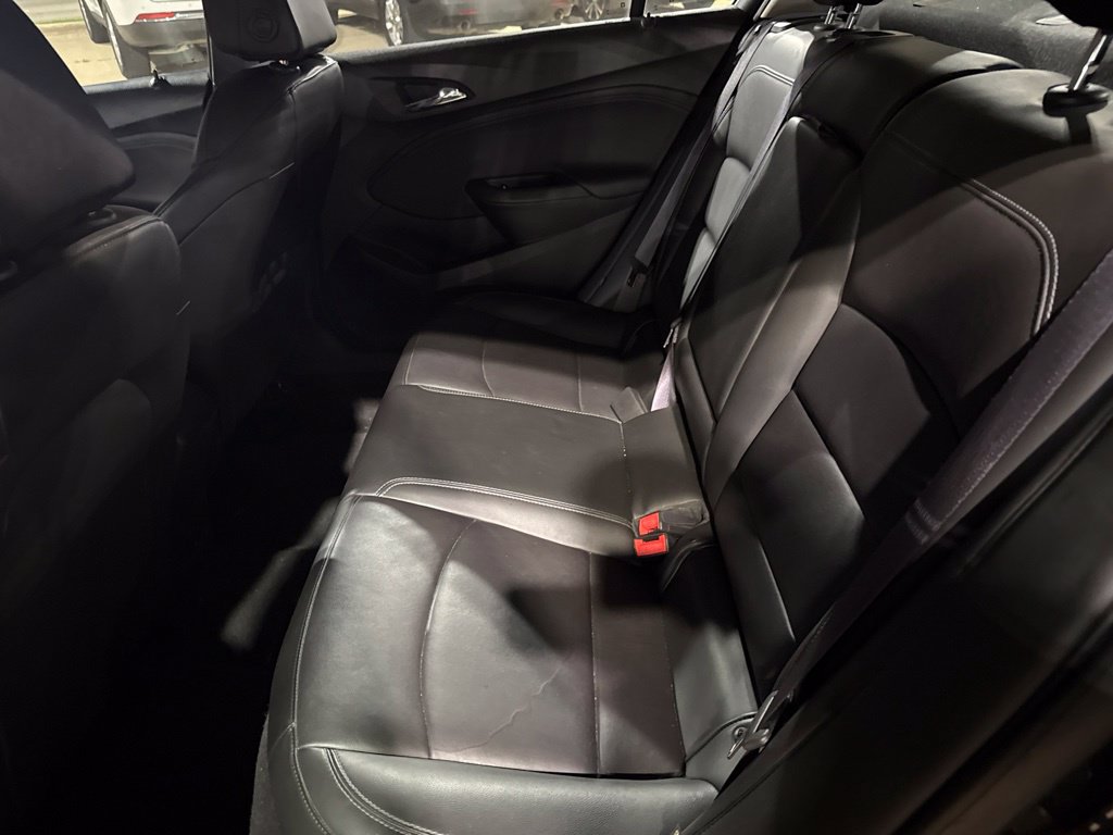 Used 2017 Chevrolet Cruze Premier FWD image 14