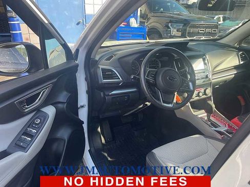 Used 2019 Subaru Forester Premium w/ All-Weather Package AWD/4WD image 2