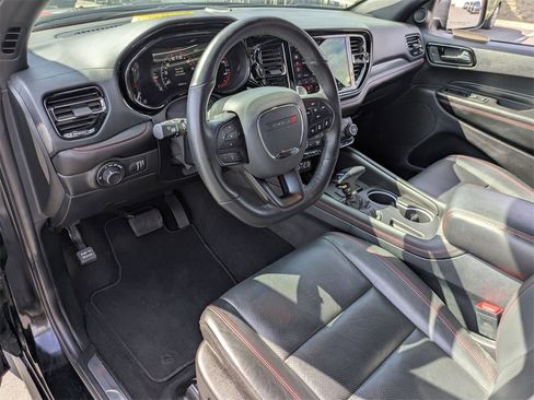 Used 2025 Dodge Durango GT image 17