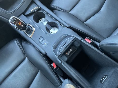 Used 2019 Cadillac XT5 Premium Luxury w/ LPO, Black Ice Package image 27