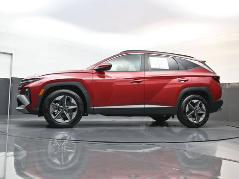 Used 2025 Hyundai Tucson SEL FWD image 25