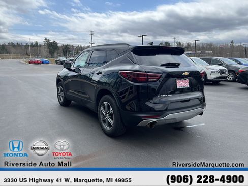 Used 2024 Chevrolet Blazer LT w/ Convenience Package AWD/4WD image 6