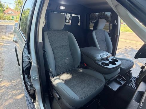 Used 2019 RAM 1500 Big Horn AWD/4WD image 16