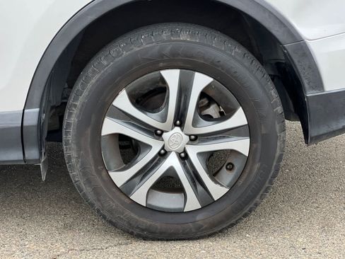 Used 2017 Toyota RAV4 LE w/ Carpet Mat Package FWD image 25
