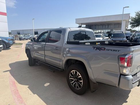 Used 2021 Toyota Tacoma TRD Sport w/ Technology Package RWD image 4