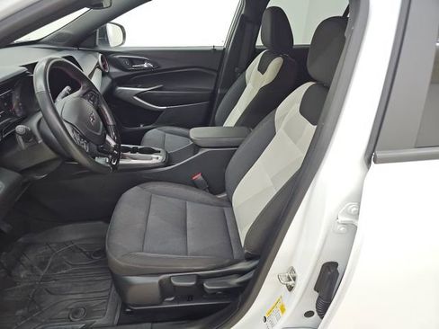 Used 2024 Chevrolet Trax RS w/ Driver Confidence Package image 4