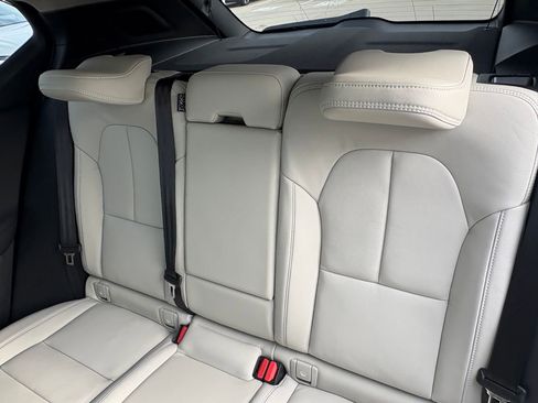 New 2026 Volvo XC40 B5 Ultra w/ Protection Package Premier AWD/4WD image 22