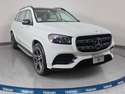 Used 2023 Mercedes-Benz GLS 450 4MATIC image 4