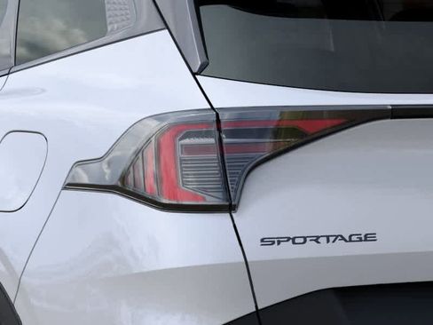 New 2026 Kia Sportage X-Line AWD/4WD image 11