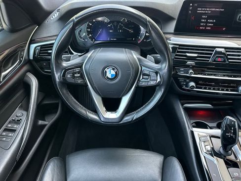 Used 2017 BMW 540i RWD image 15