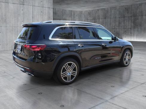 Used 2024 Mercedes-Benz GLS 450 4MATIC image 5