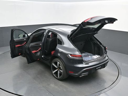 New 2026 Porsche Macan image 47