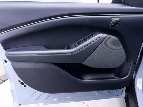 Used 2024 Ford Mustang Mach-E Select w/ Comfort Package Lite RWD image 16