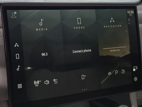 Used 2023 Jaguar F-PACE R-Dynamic S image 29