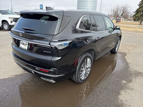 Certified 2025 Buick Enclave Avenir w/ Super Cruise Package AWD/4WD image 8