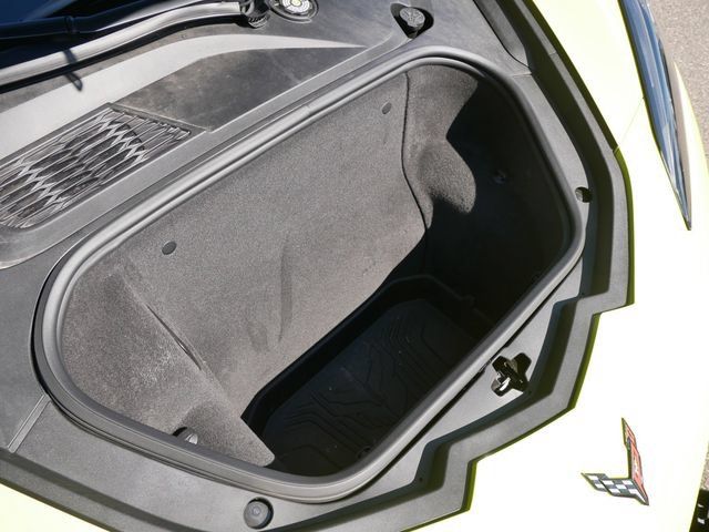 Used 2024 Chevrolet Corvette Stingray Coupe RWD image 8