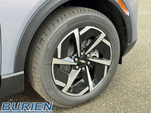 New 2026 Chevrolet Equinox EV LT image 35