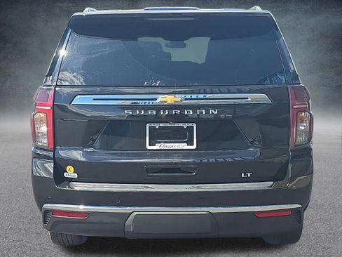 Used 2024 Chevrolet Suburban LT AWD/4WD image 5