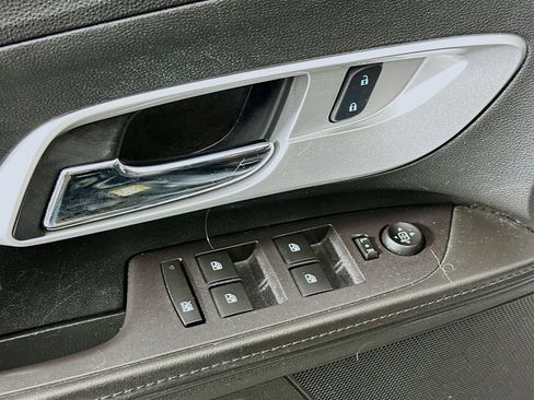 Used 2016 Chevrolet Equinox LT w/ Convenience Package image 16