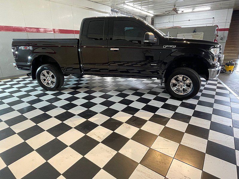 Used 2016 Ford F150 XLT w/ Equipment Group 302A Luxury AWD/4WD image 4