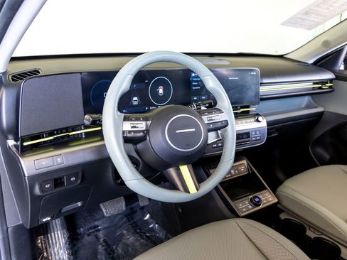 Used 2024 Hyundai Kona Limited image 17