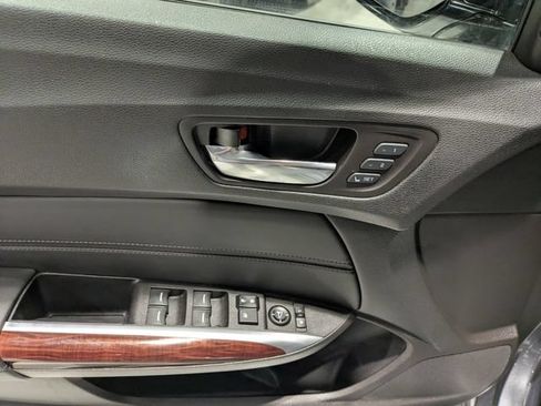 Used 2017 Acura TLX w/ Technology Package FWD image 21