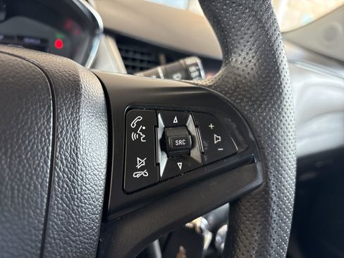 Certified 2021 Chevrolet Trax LS image 25