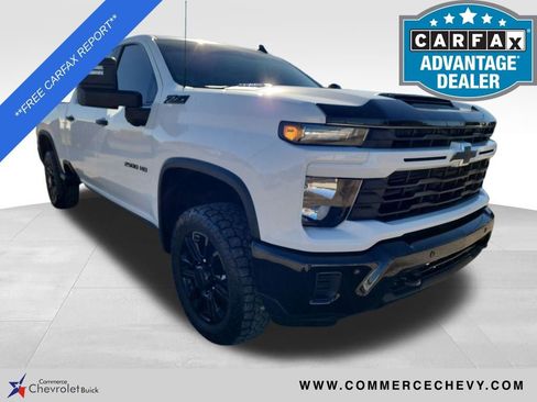 Used 2025 Chevrolet Silverado 2500 Custom w/ Custom Value Package image 1