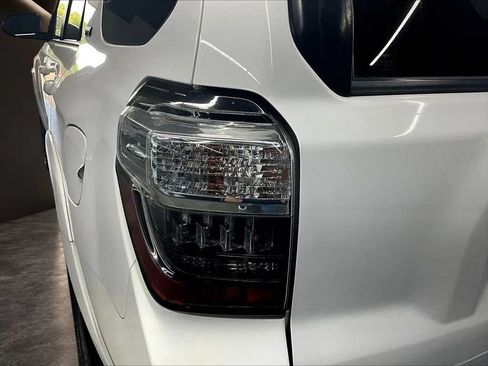 Used 2021 Toyota 4Runner SR5 Premium w/ Moonroof Package RWD image 25