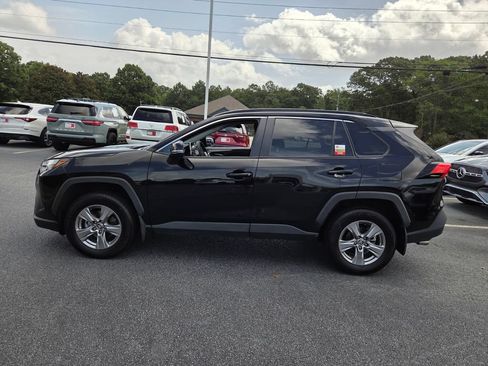 Used 2024 Toyota RAV4 XLE w/ Convenience Package FWD image 4