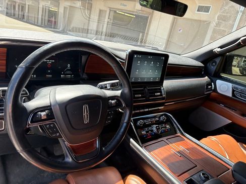 Used 2019 Lincoln Navigator Reserve w/ Cargo Package image 17