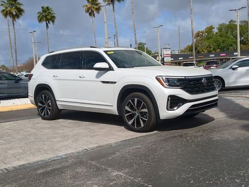 New 2026 Volkswagen Atlas SEL Premium R-Line AWD/4WD image 2