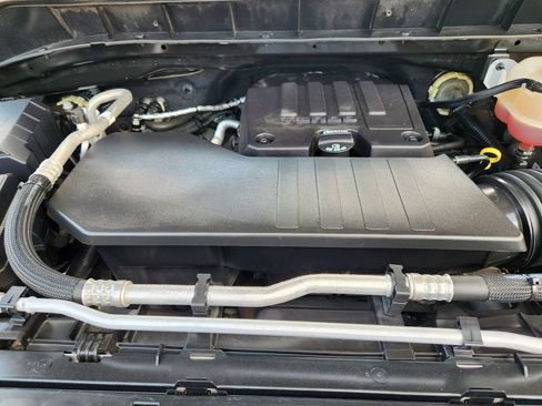 Used 2022 Chevrolet Silverado 1500 Custom Trail Boss w/ LPO, Dark Essentials Package AWD/4WD image 30